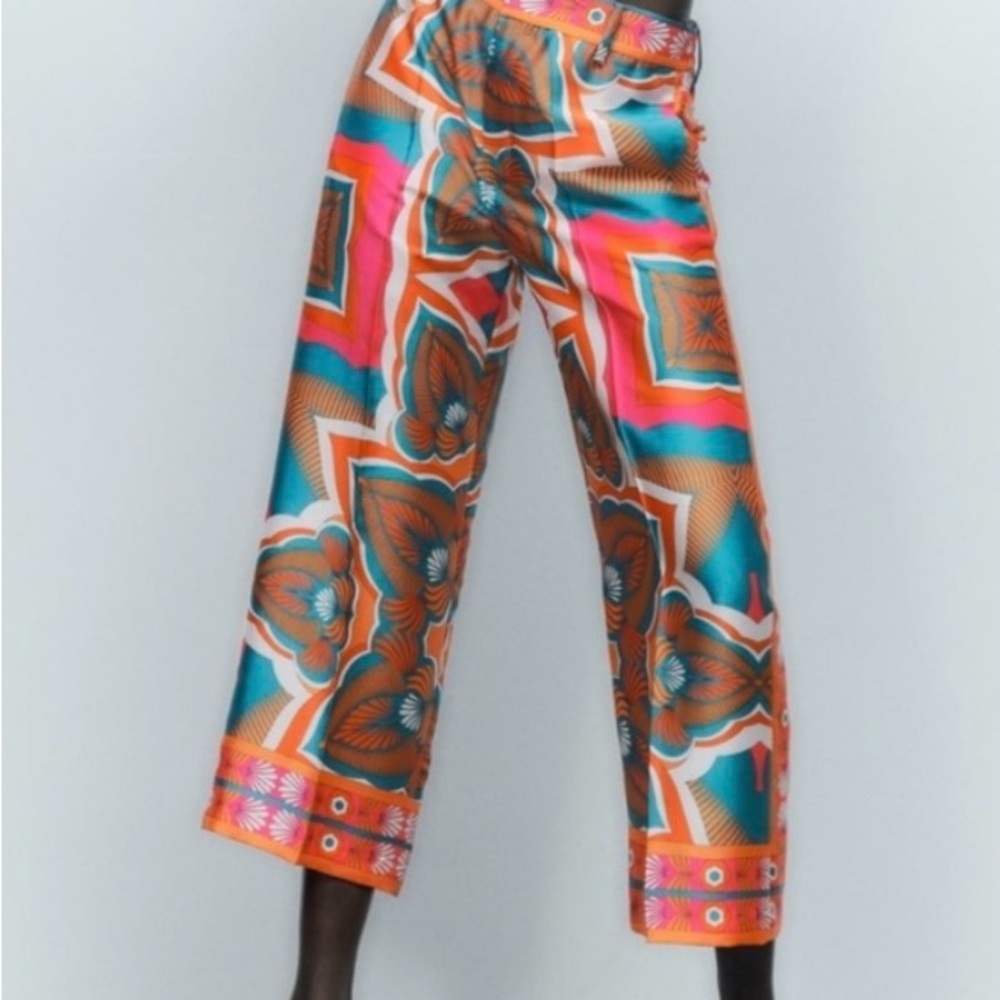 Zara Multicolor Geometric Print Pants